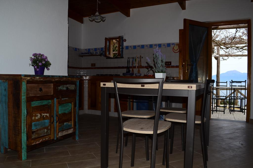 Giardino 21 Marzo Bed & Breakfast Vico Equense Exterior photo